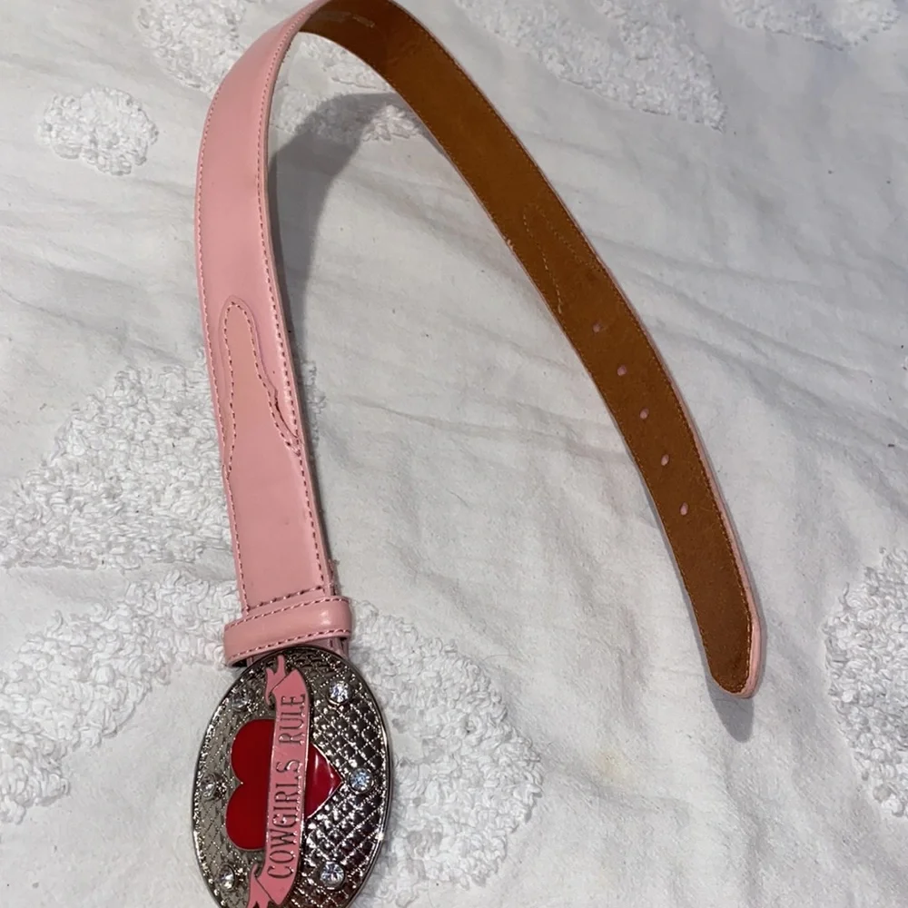 Nocona girl’s leather belt. NEW 30.5”